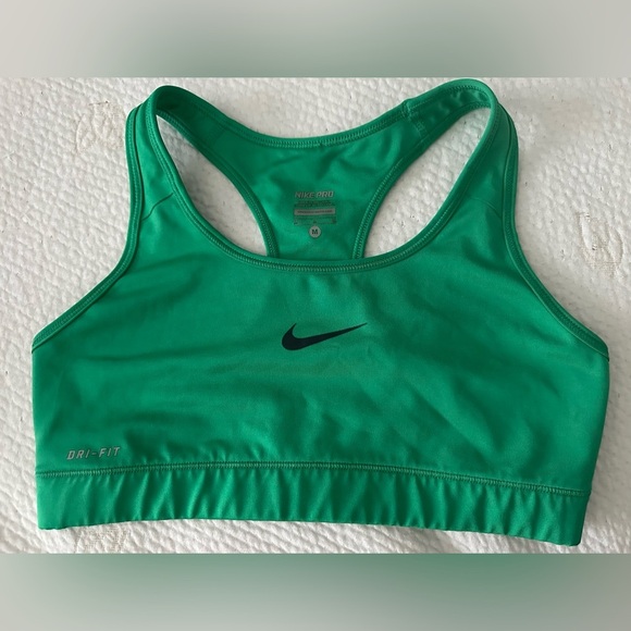 Nike Dri-Fit Sports Bra- Size Medium - Picture 1 of 8